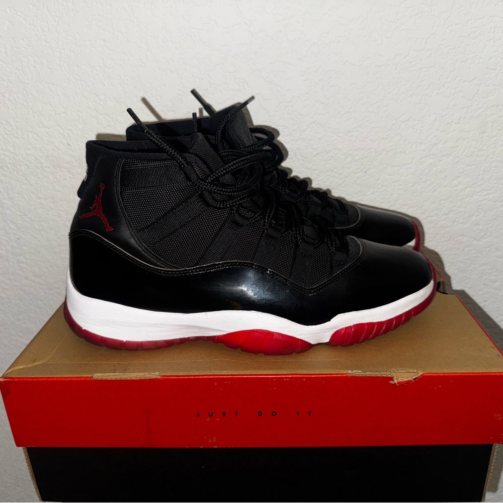 Jordan Athletic Shoes Black and Red